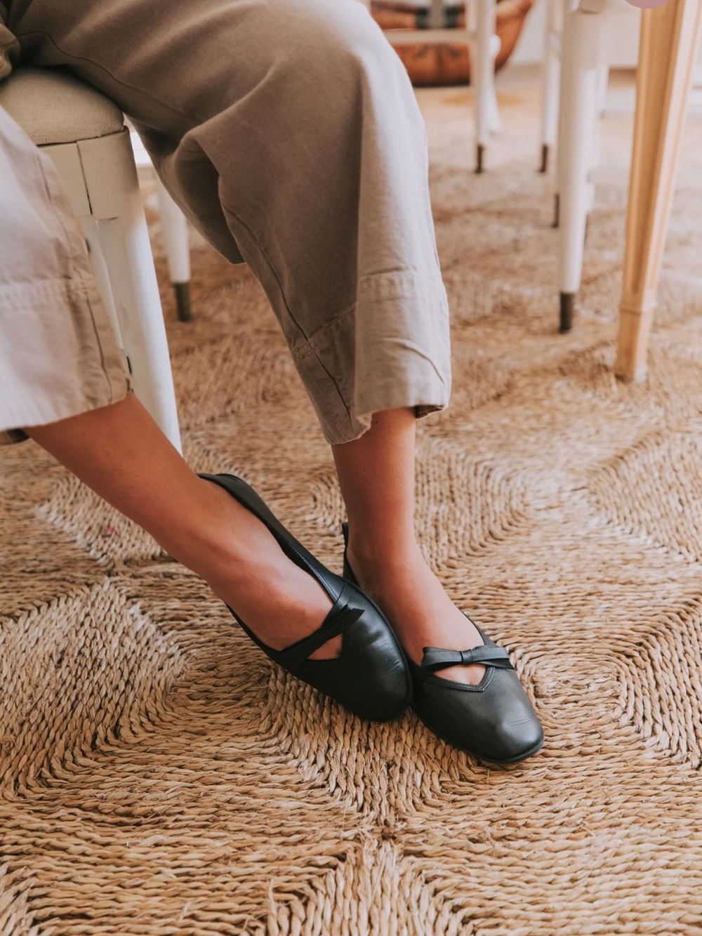FREE PEOPLE mania bow flats in black leather 9.5